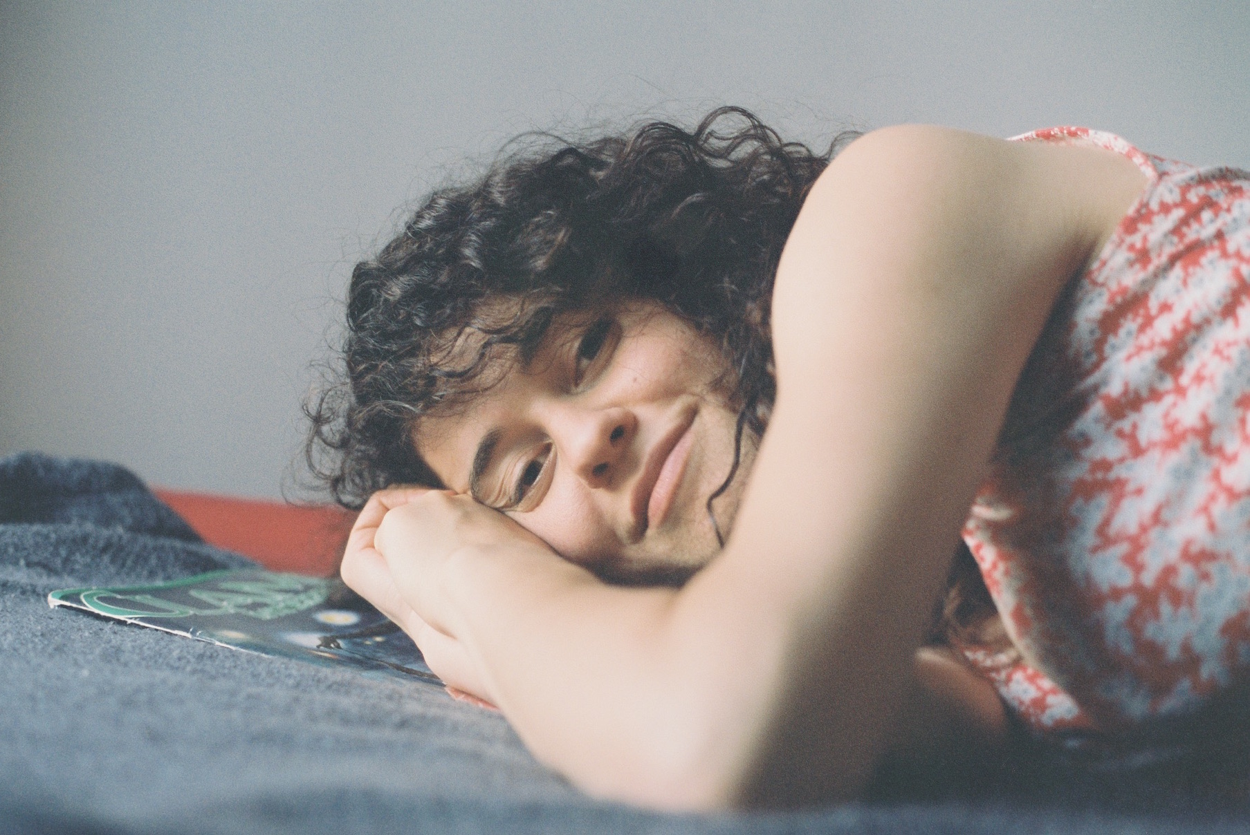 Eïleen chanteuse violoncelle Bordeaux photo tomasz namerla